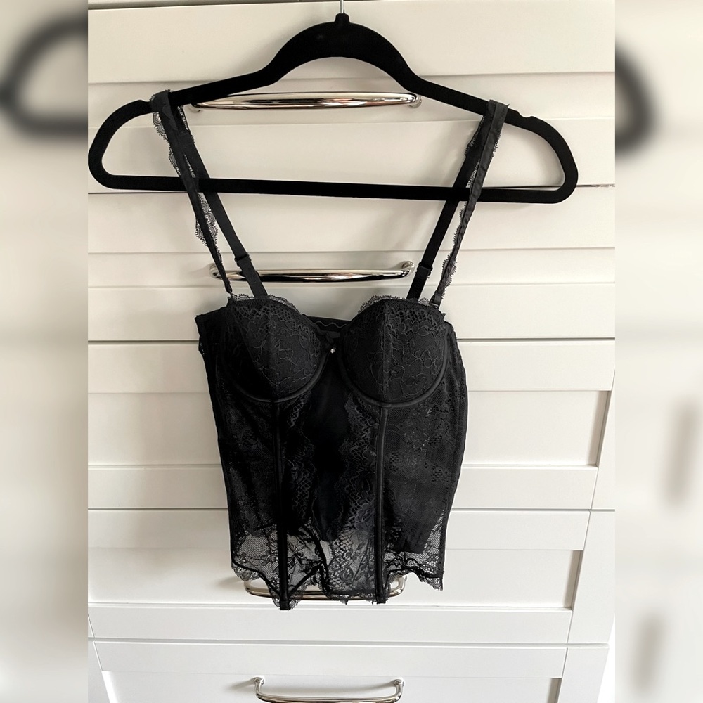 Chantelle corset size 32B new